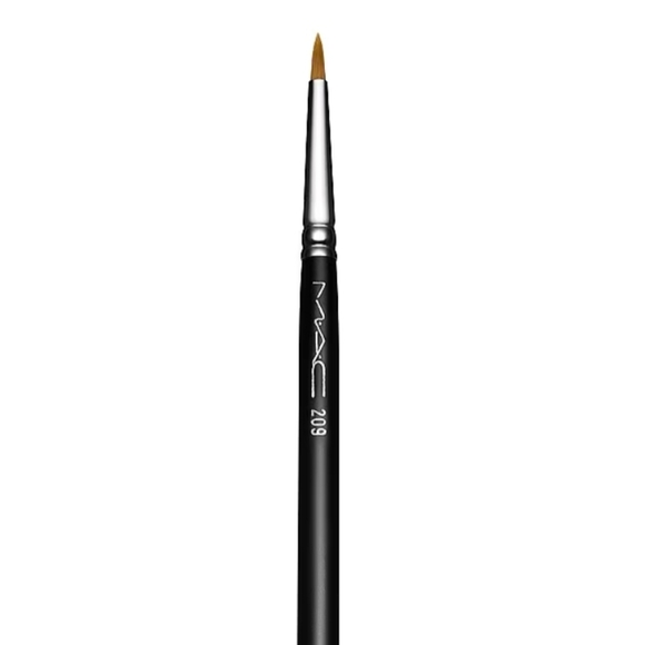 Mac Cosmetics 209S Eyeliner Brush Brand New in Package Authentic - Picture 7 of 9